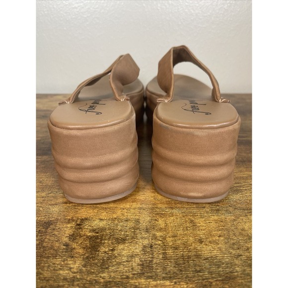 Free People Tan Platform Sandals - Picture 7 of 14